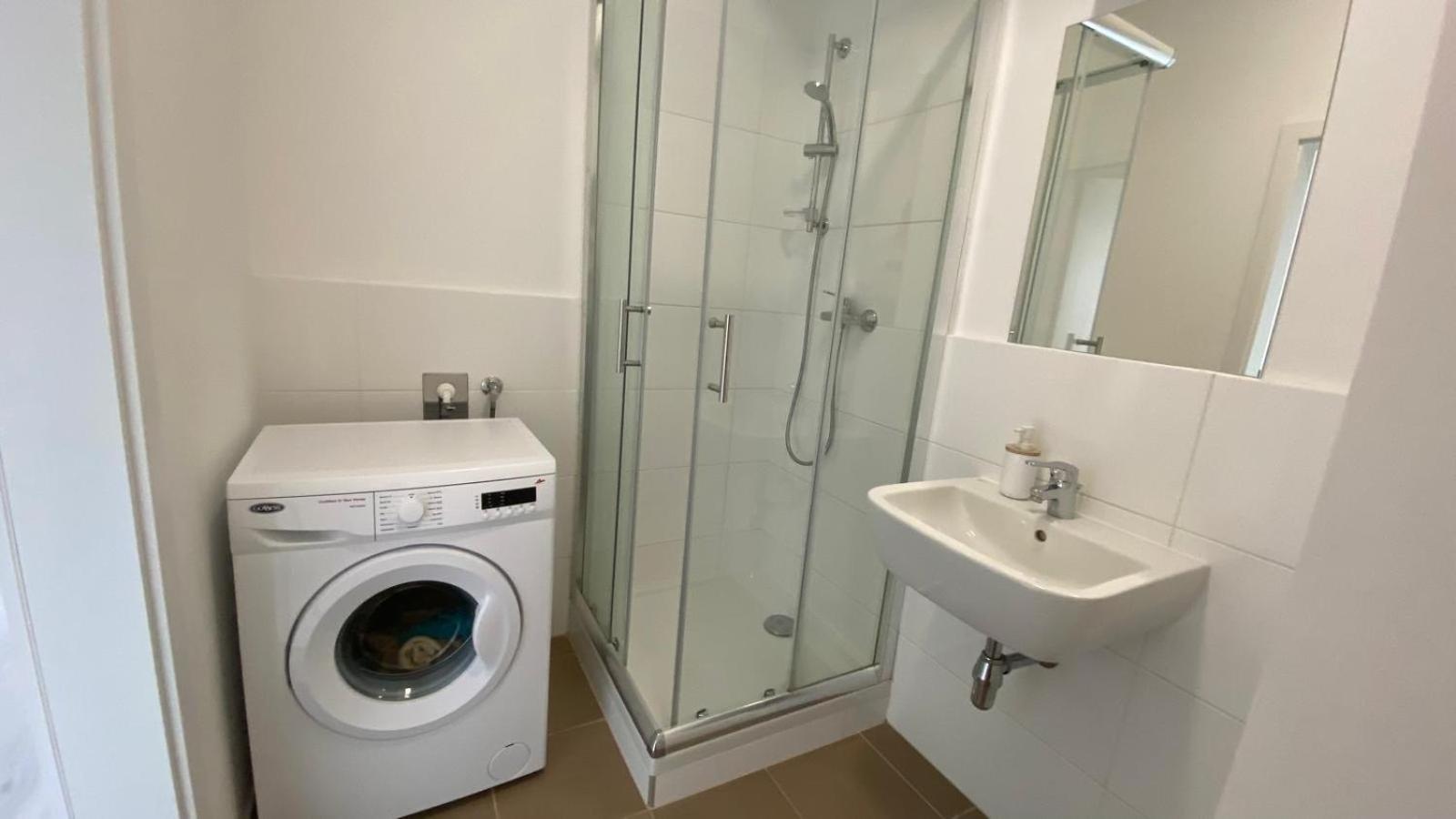 1 Room Apartment With Terrace, Slnecnice, 18B Bratislava Exterior foto